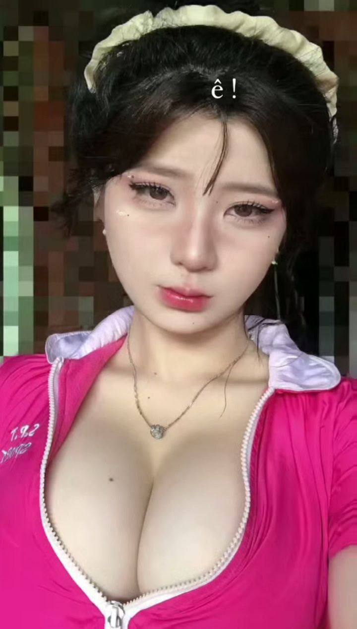 Creampie không được bảo vệ với một kỹ thuật viên trẻ đẹp ngực bự