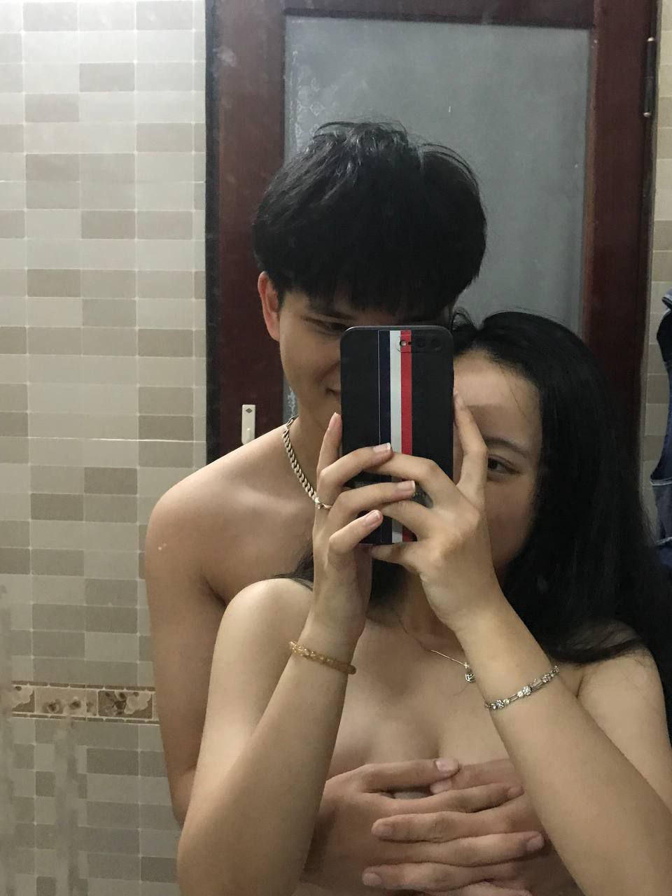 FB ở trên